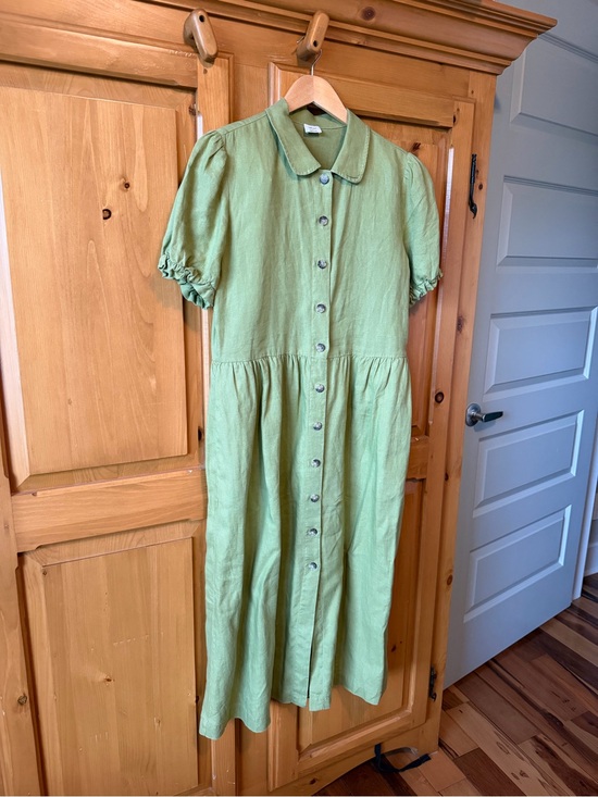 Wilfred Dresses & Skirts - Aritzia Green Button-Front Midi Dress